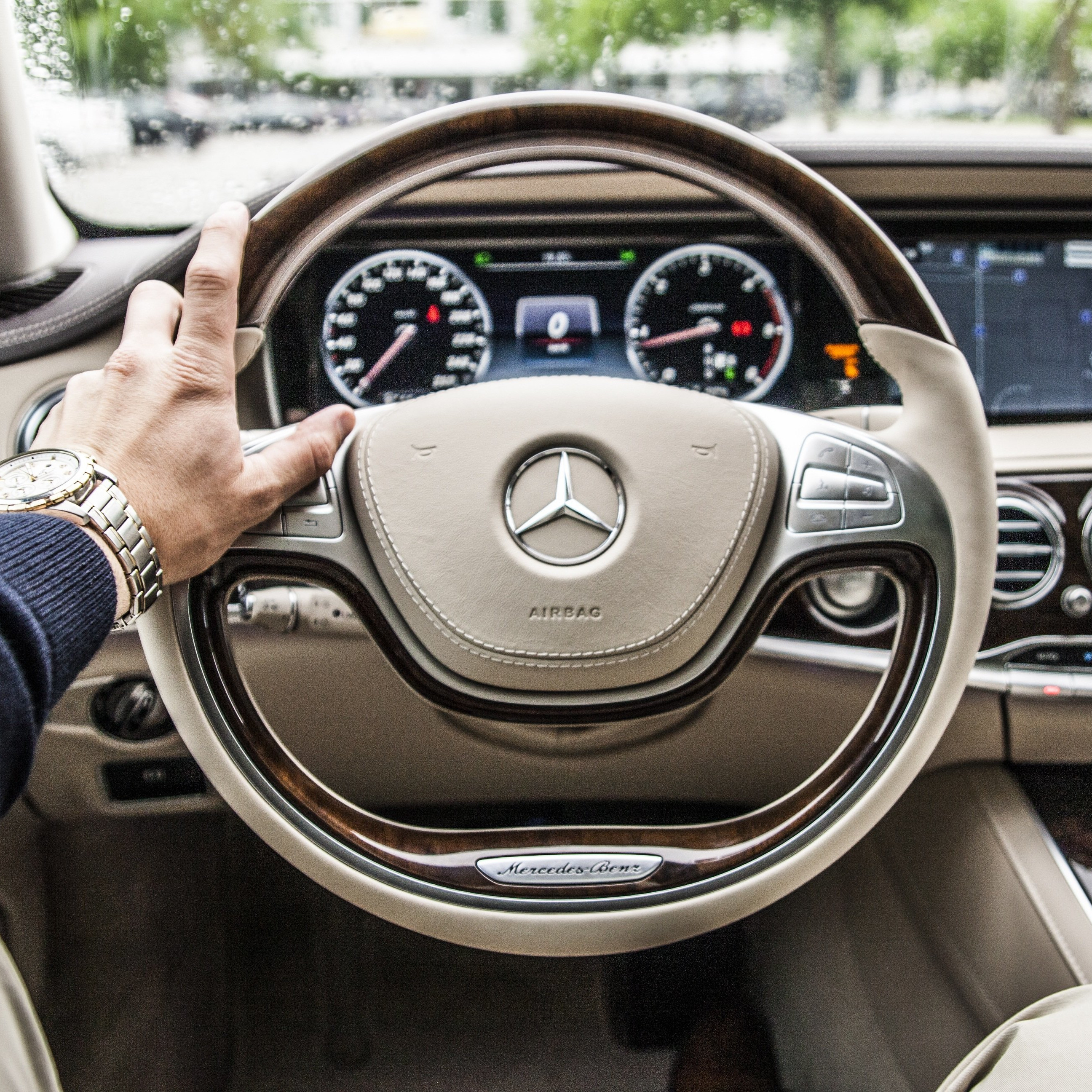 Daň z motorových vozidiel